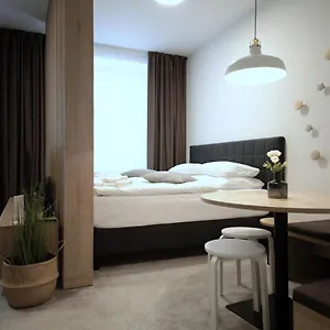 honest-apartments.praguehotelsweb.com/